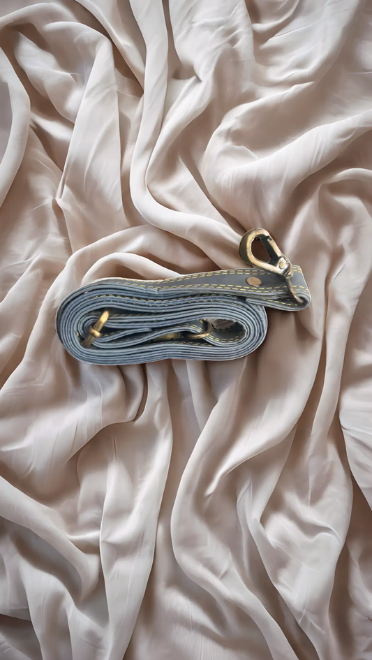 Handmade reclaimed leather cross body bag in red– Kit & Hop