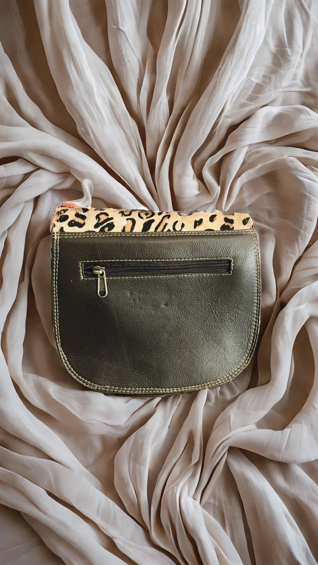 Handmade reclaimed leather cross body bag in red– Kit & Hop