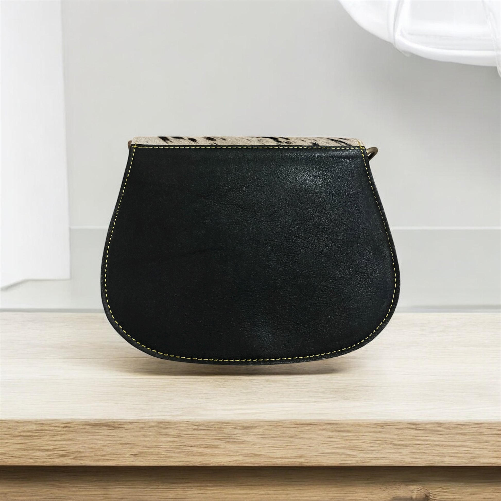 CROSS BODY BAG