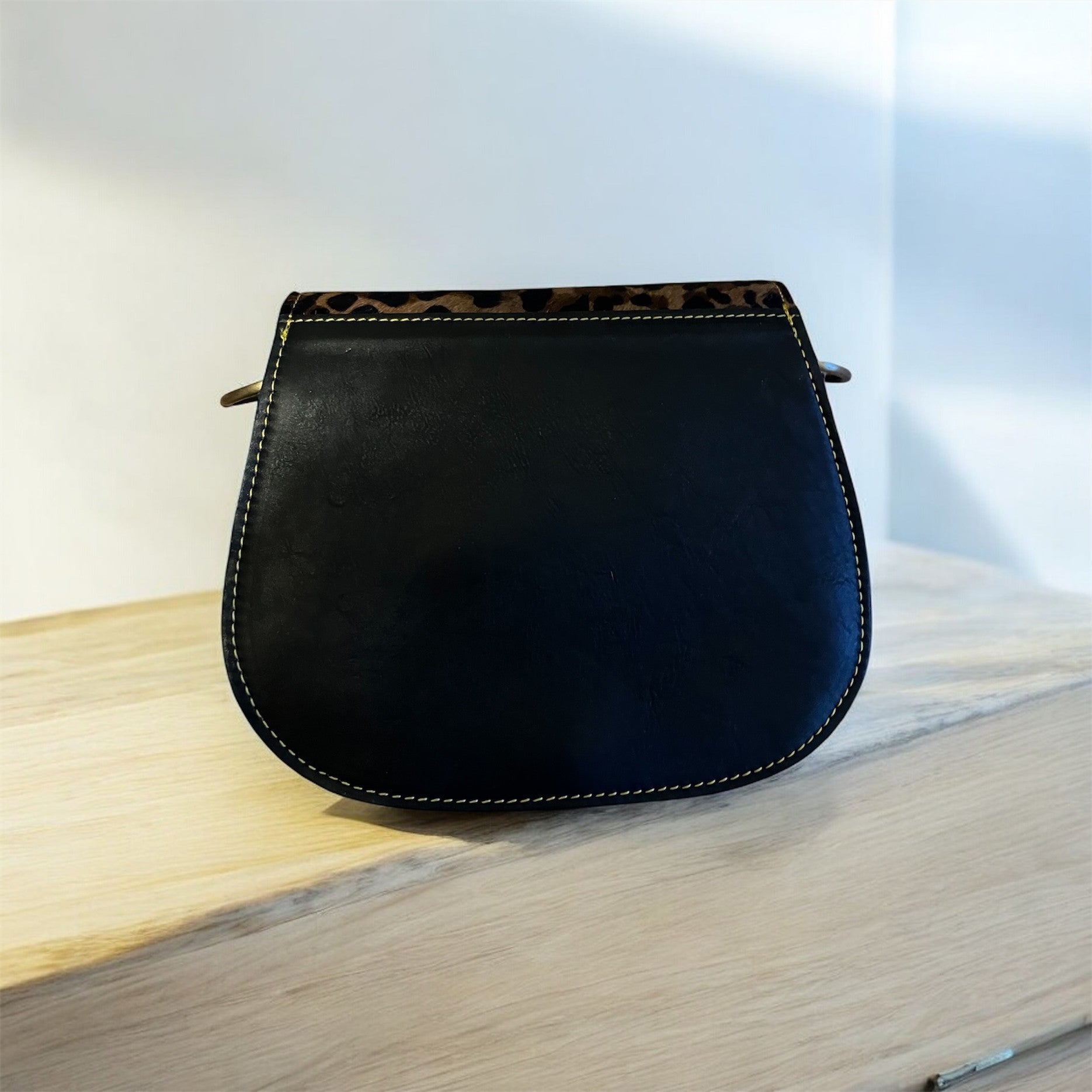 CROSS BODY BAG