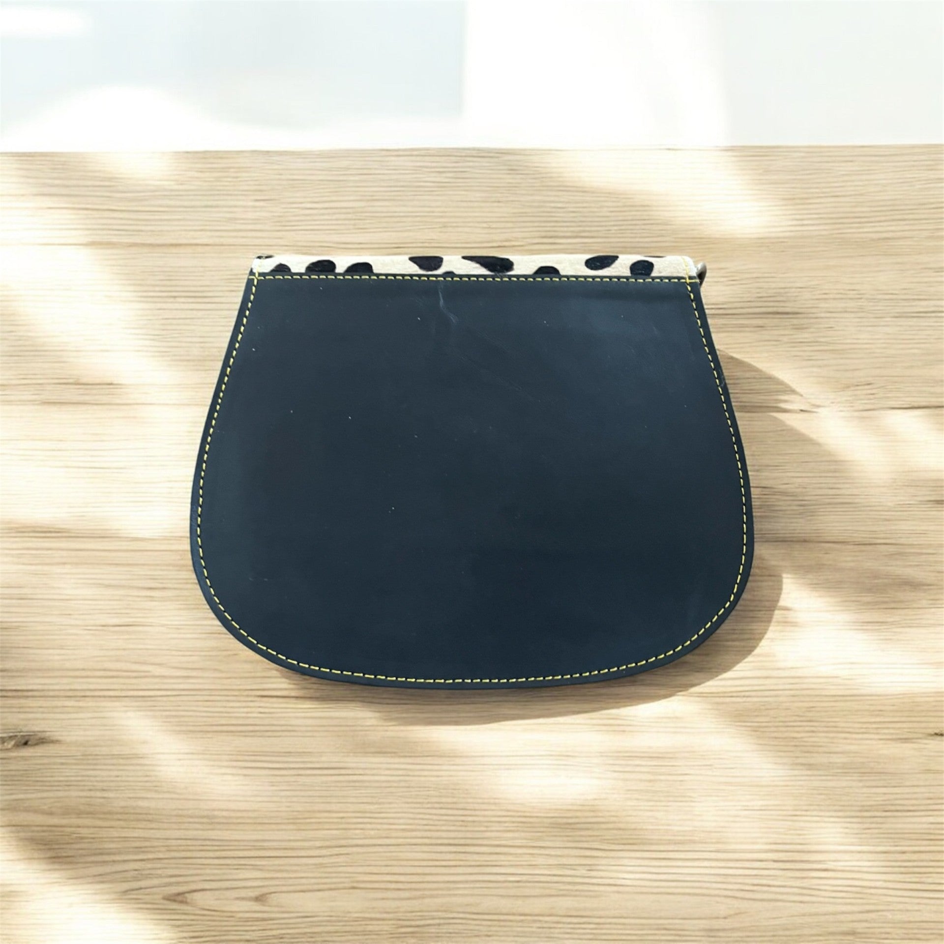 CROSS BODY BAG