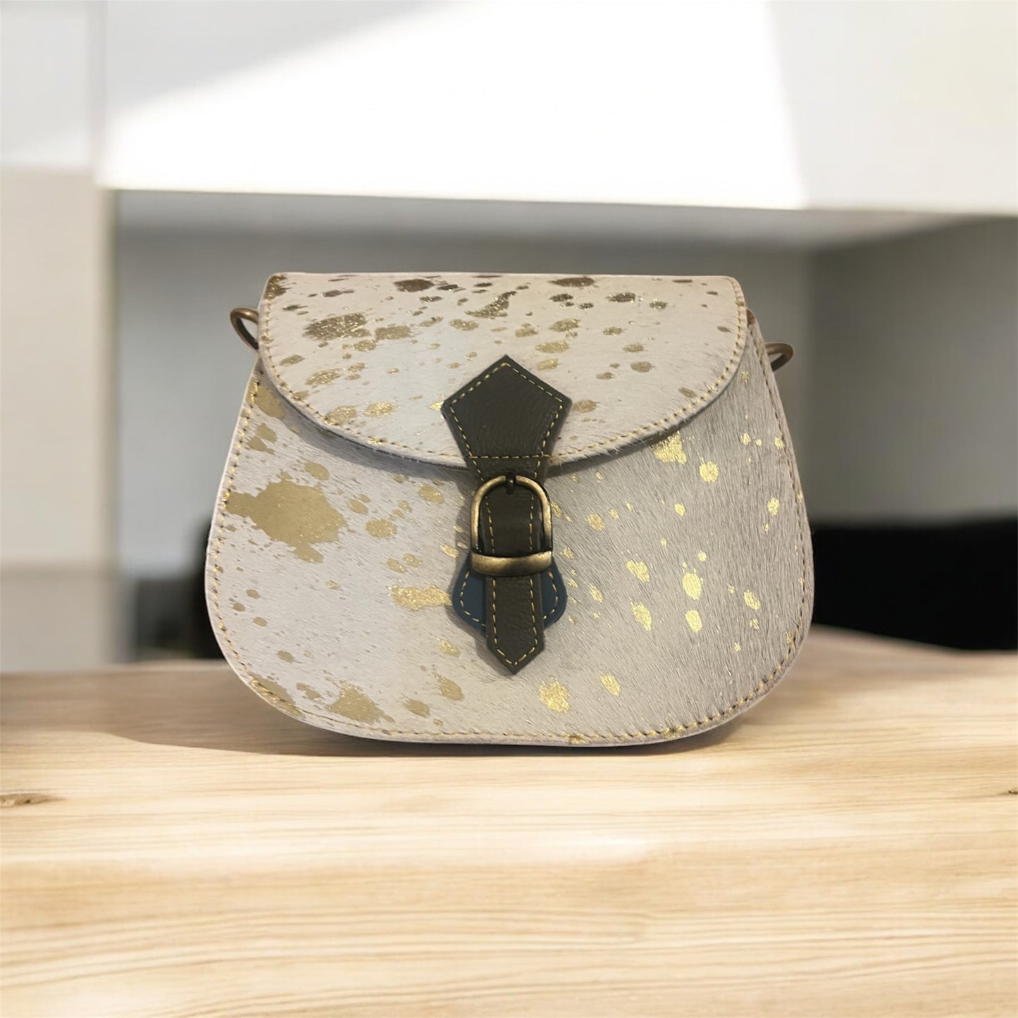 CROSS BODY BAG